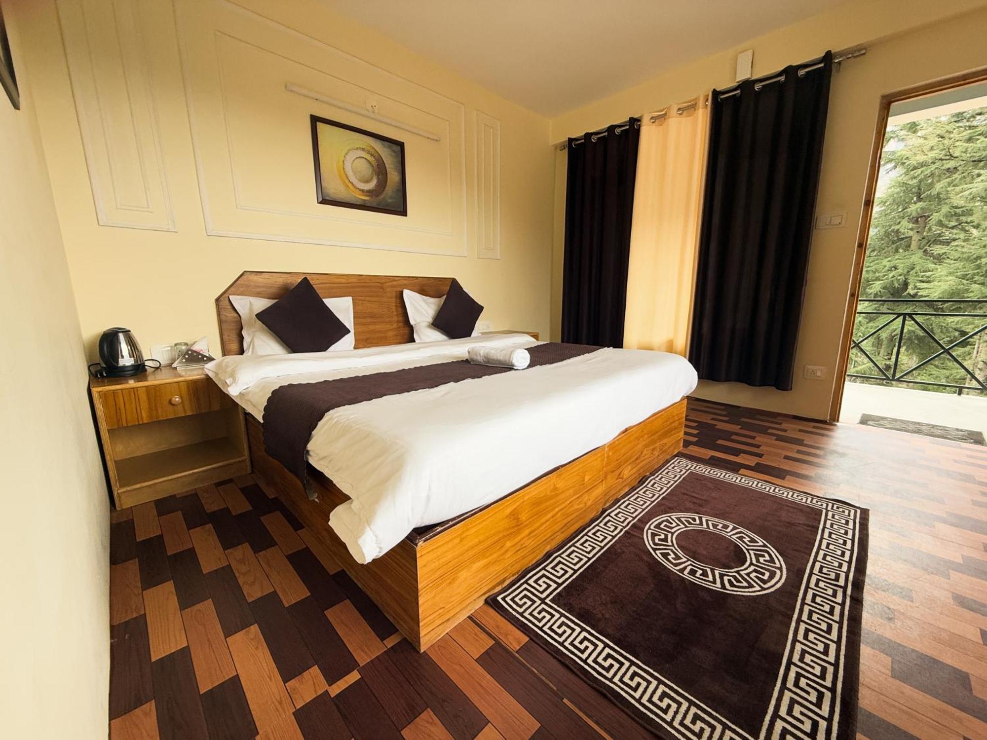Red House Cafe And Inn Manāli Extérieur photo